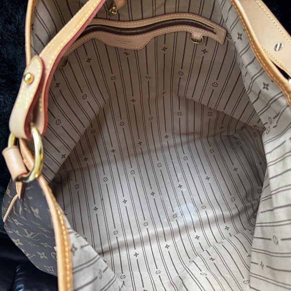 Louis Vuitton Delightful GM Tote. Good condition! - Picture 14 of 17